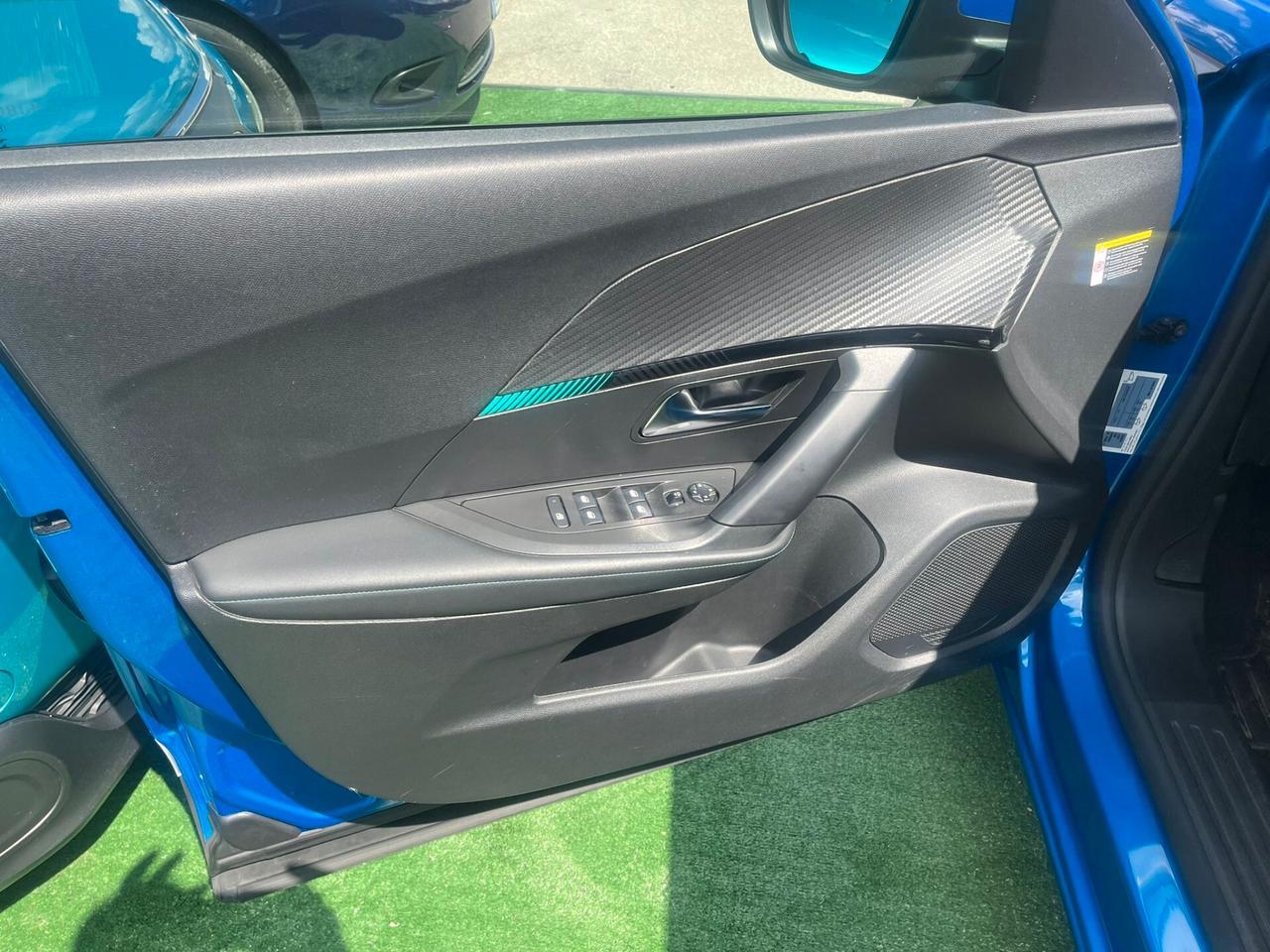 Peugeot 2008 PureTech 100 S&S Active