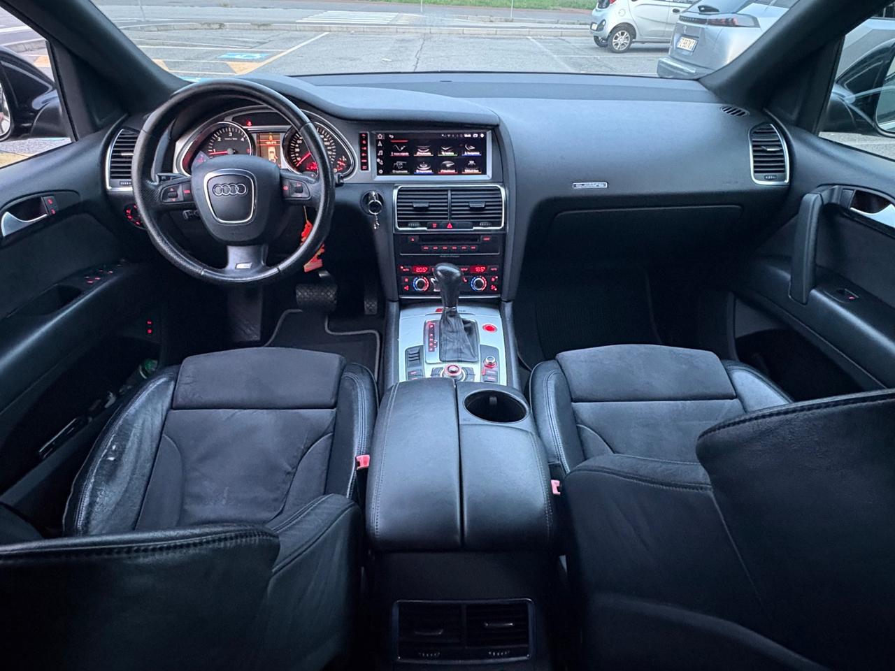 Audi Q7 3.0 TDI 233CV Sline 7Posti quattro