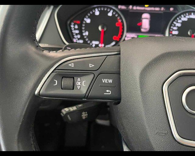 AUDI Q5 35 TDI quattro S tronic Business Design