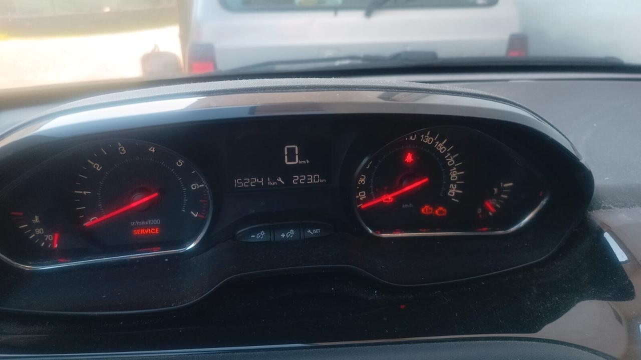Peugeot 208 1.2 VTi 82cv 3P Motore Fuso