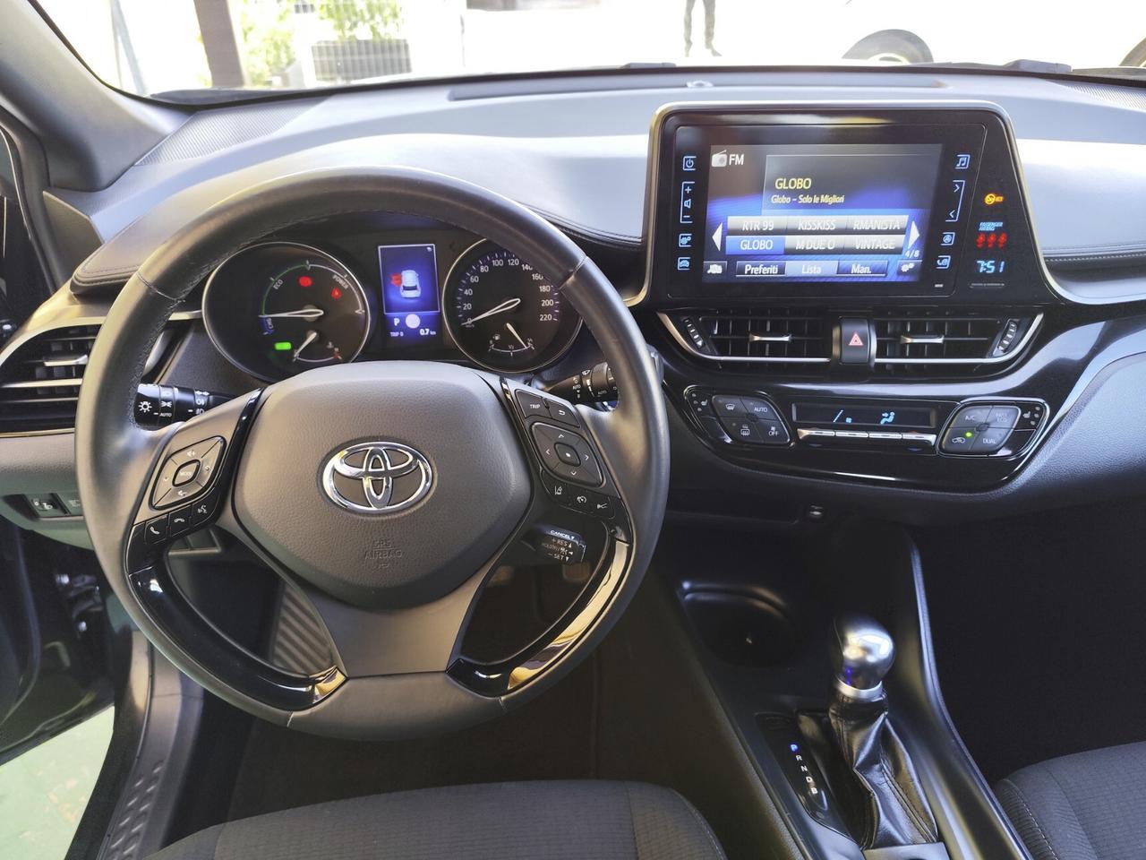 Toyota C-HR 1.8 Hybrid E-CVT Business