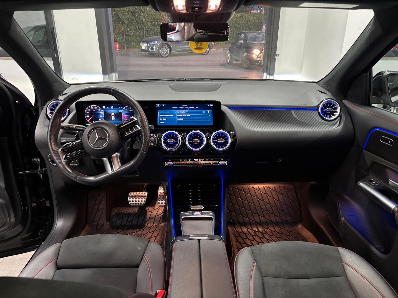 MERCEDES-BENZ GLA 200D PREMIUM AMG LINE TETTO-NAVI-LED