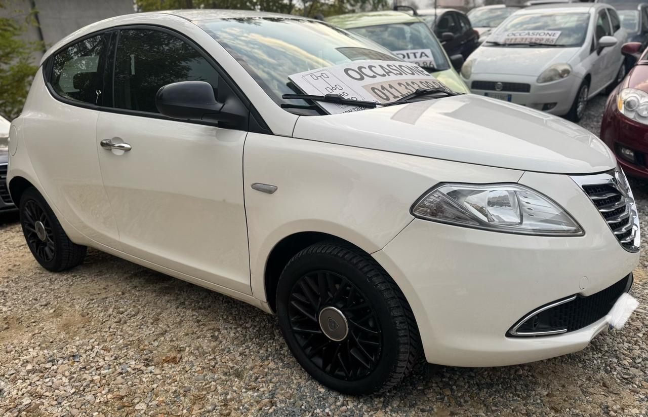 Lancia Ypsilon 1.3 MJT 5 porte neopatentati