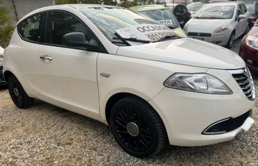 Lancia Ypsilon 1.3 MJT 5 porte neopatentati