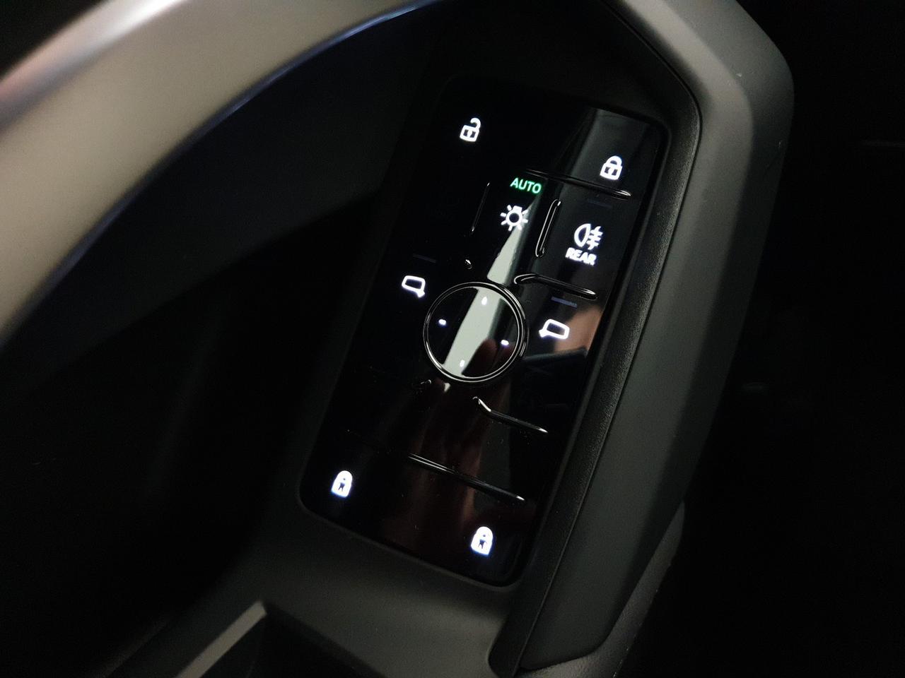 2.0e-hybrid 299CV quattro S tronic Business