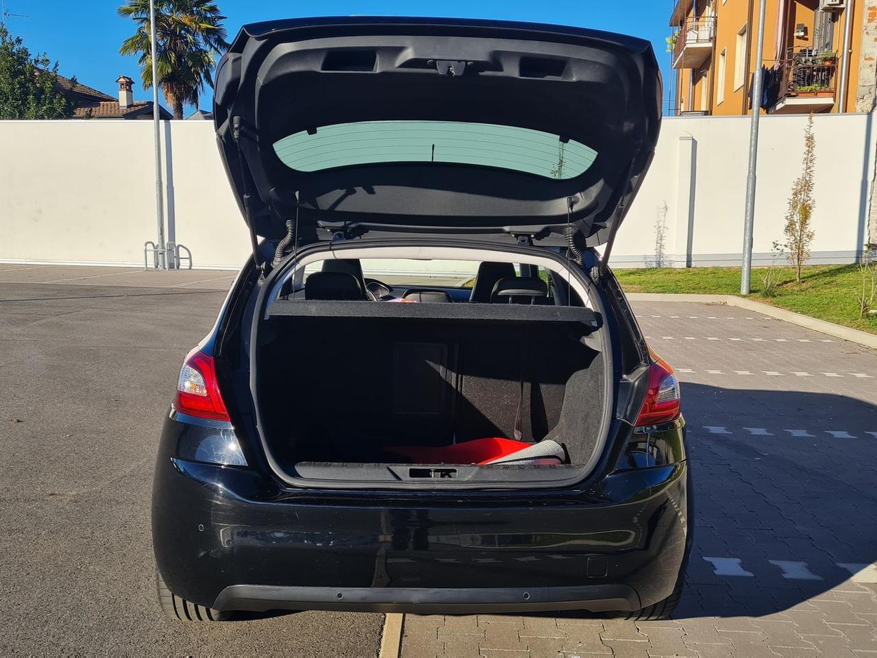 Peugeot 308 2.0 Blue HDI 150 Allure #7457