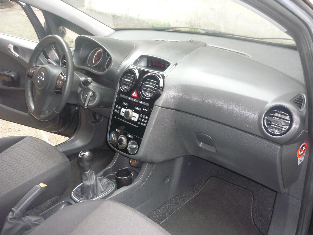 Opel Corsa 1.2 85CV 5 porte GPL-TECH Edition