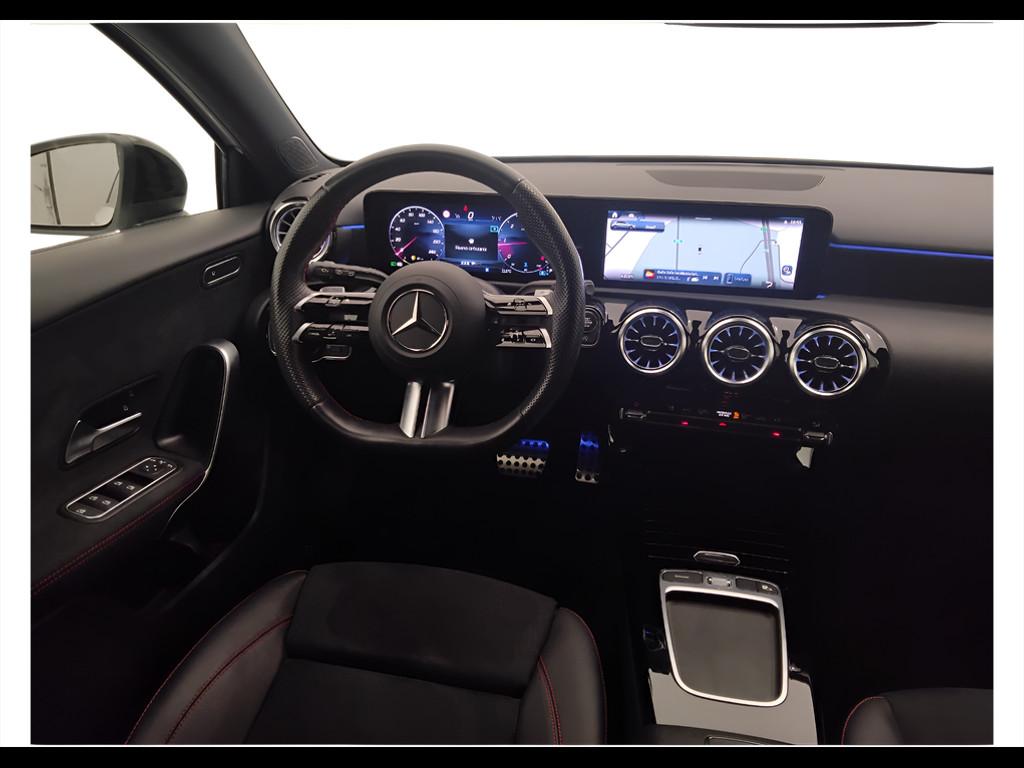 Mercedes-Benz Classe A - W177 2018 - A 180 d Premium auto