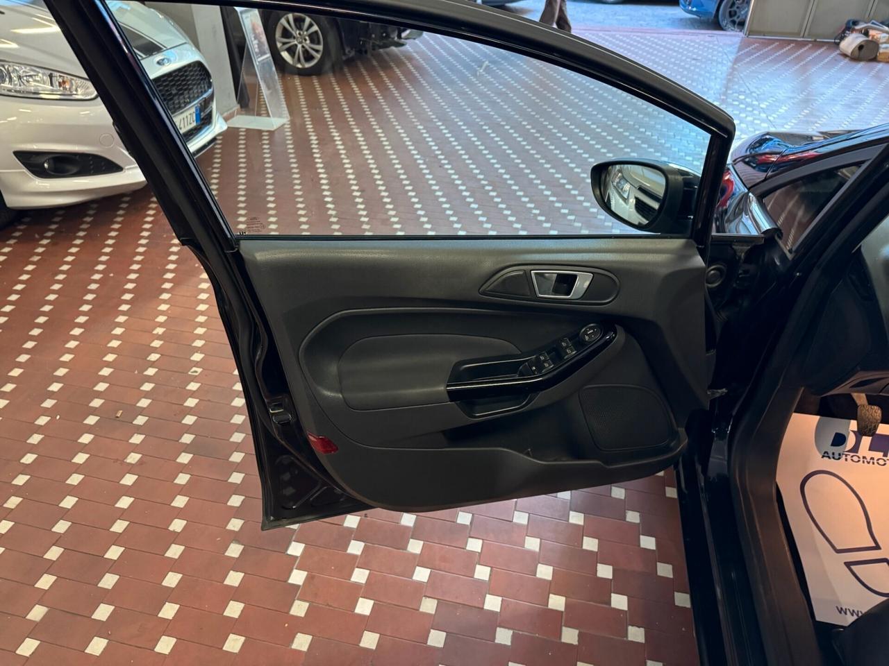 Ford Fiesta 1.0 80CV 5 porte Titanium - UNICO PROPRIETARIO