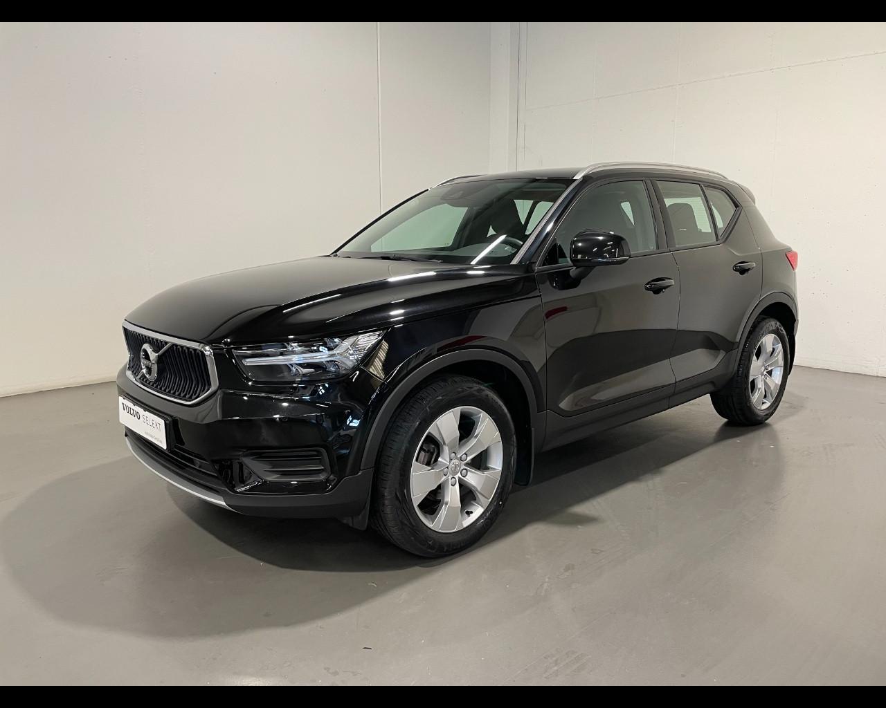 VOLVO XC40 D3 MOMENTUM