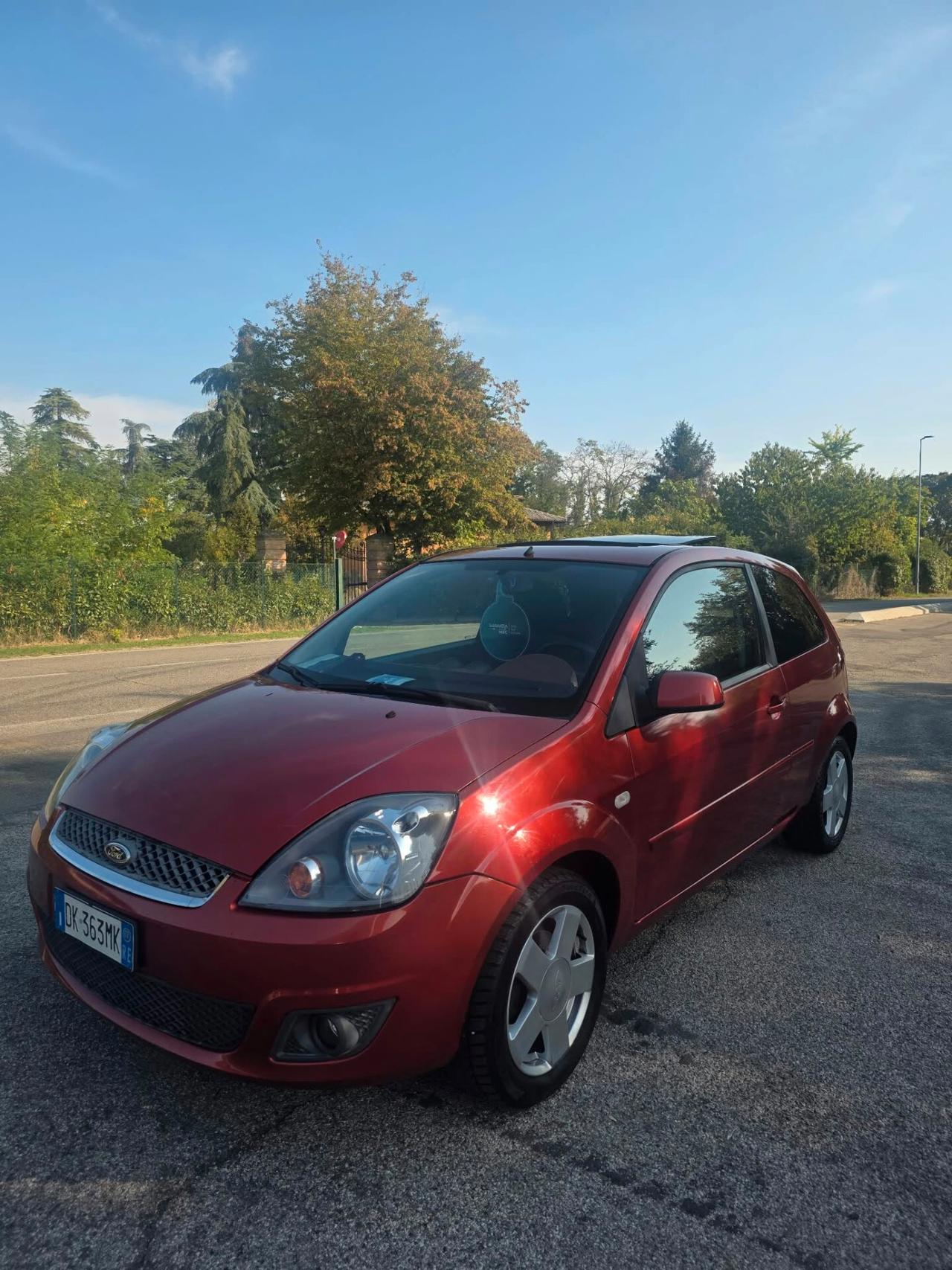 Ford Fiesta 1.2 16V 3p. Ghia