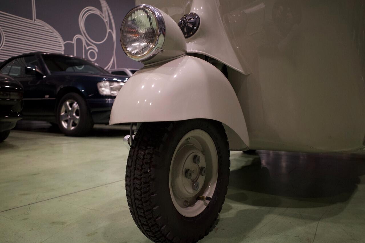 Piaggio Ape Faro Basso AC1 T 1957