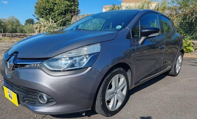 Renault Clio 1.2 Live 75cv