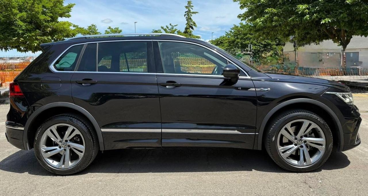 Volkswagen Tiguan 2.0 Tdi 150CV DOPPIO RLINE Dsg