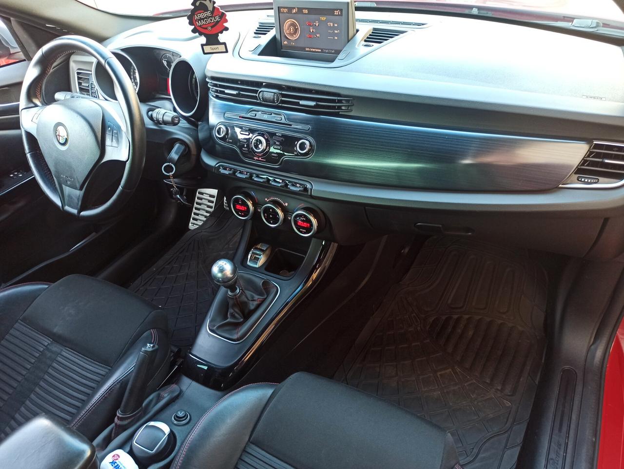 Alfa Romeo Giulietta 1750 TBi Quadrifoglio Verde