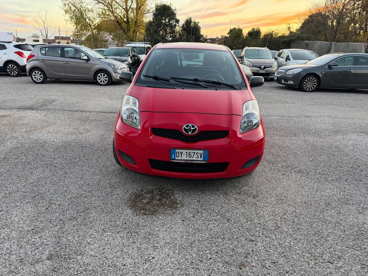 Toyota Yaris 1.0 5 porte