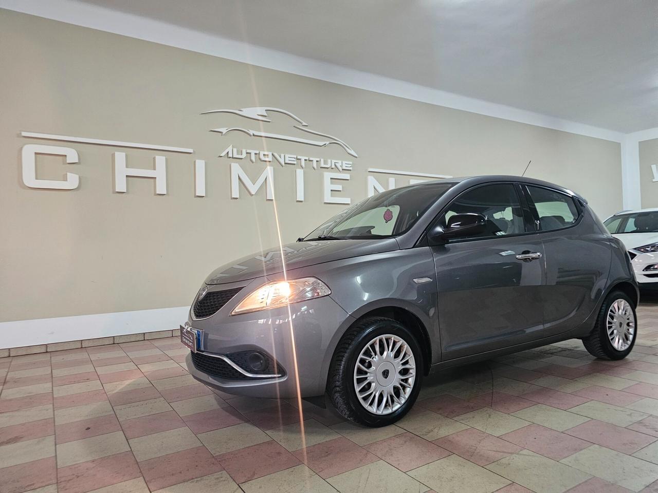 Lancia Ypsilon 1.2 69 CV 5 porte GPL Ecochic Gold