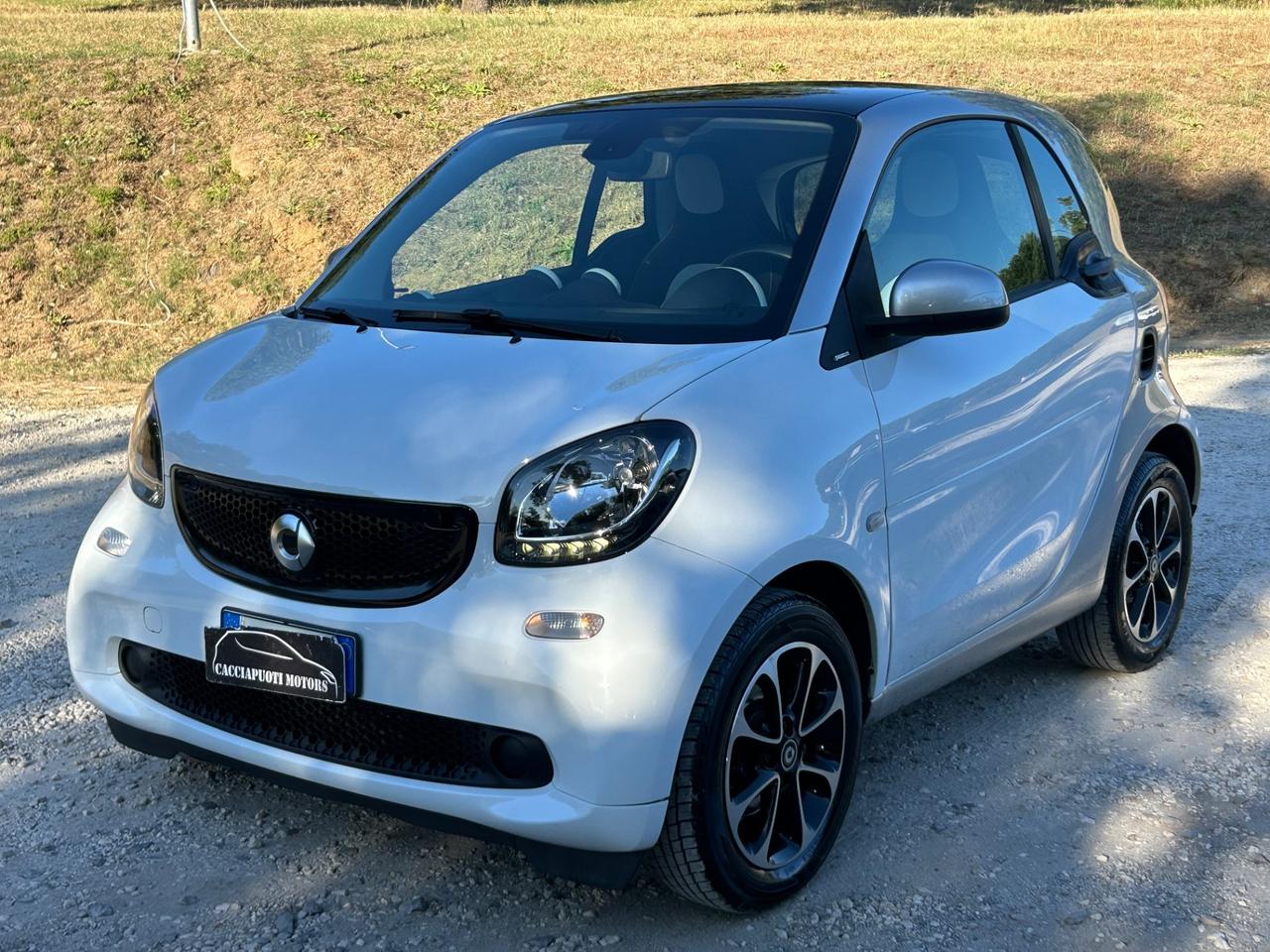 Smart ForTwo 70 1.0 twinamic Prime neopatentati permute