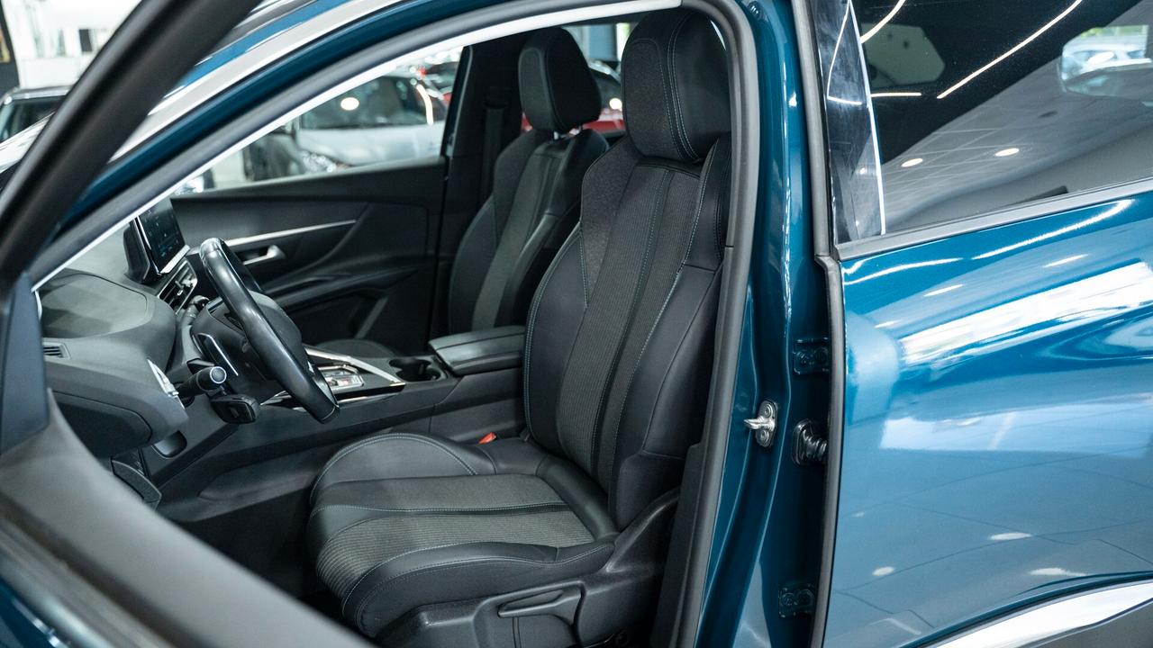 Peugeot 5008 1.5 BLUEHDI ALLURE PACK EAT8 7 POSTI S&S 131 CV AUTO VIRTUAL FULL OPTIONAL