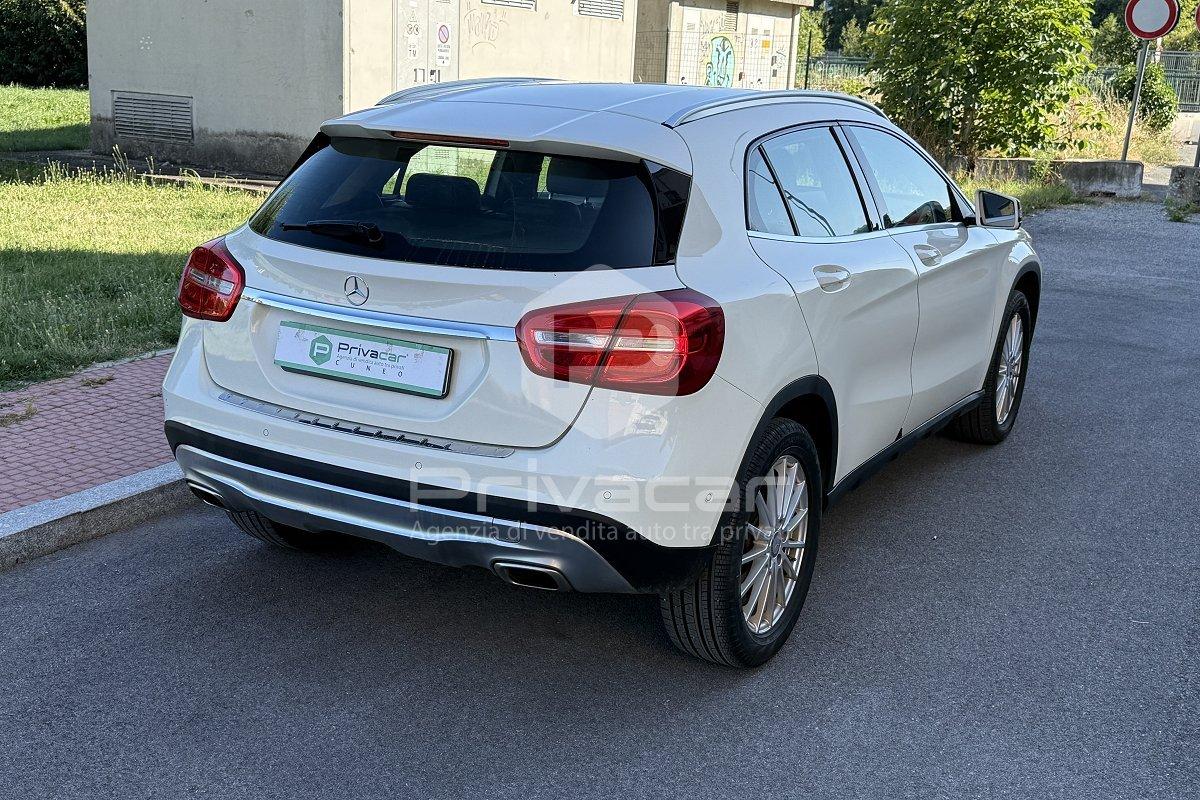 MERCEDES GLA 200 Sport