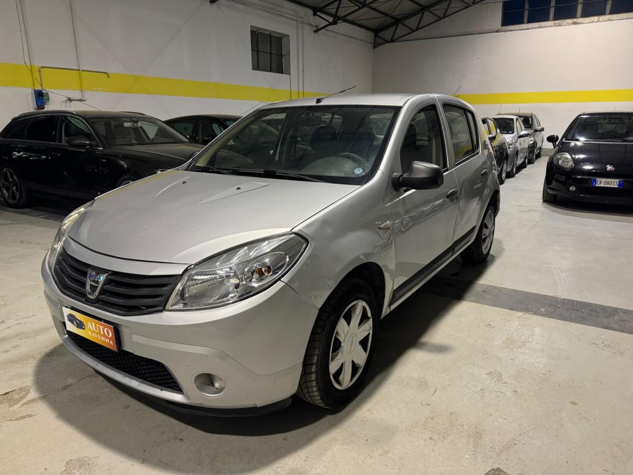 Dacia Sandero 1.2 16V GPL 75CV Embleme