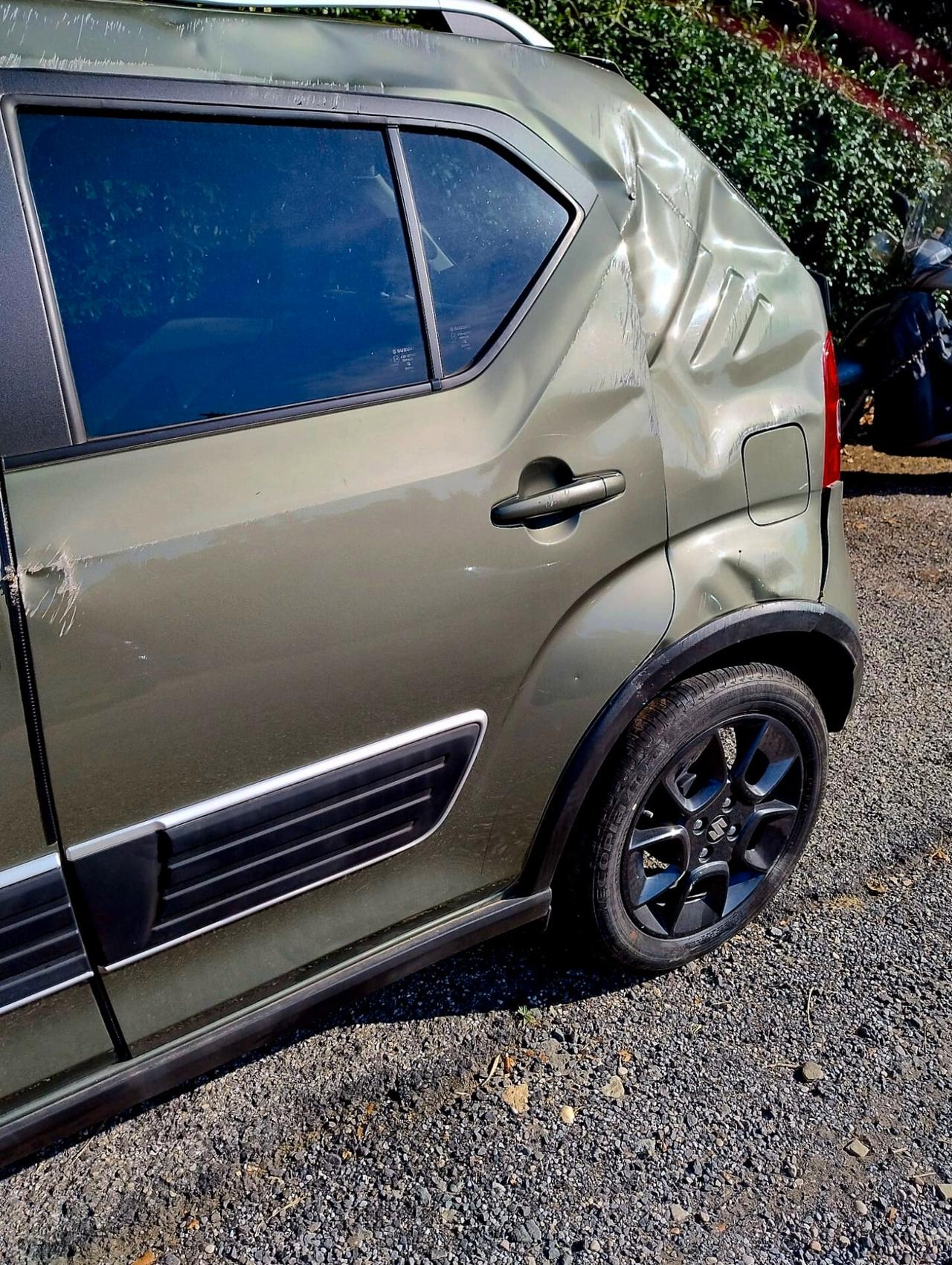 Suzuki Ignis 1.2 Hybrid 4WD All Grip Top 2023-E6 Incidentate