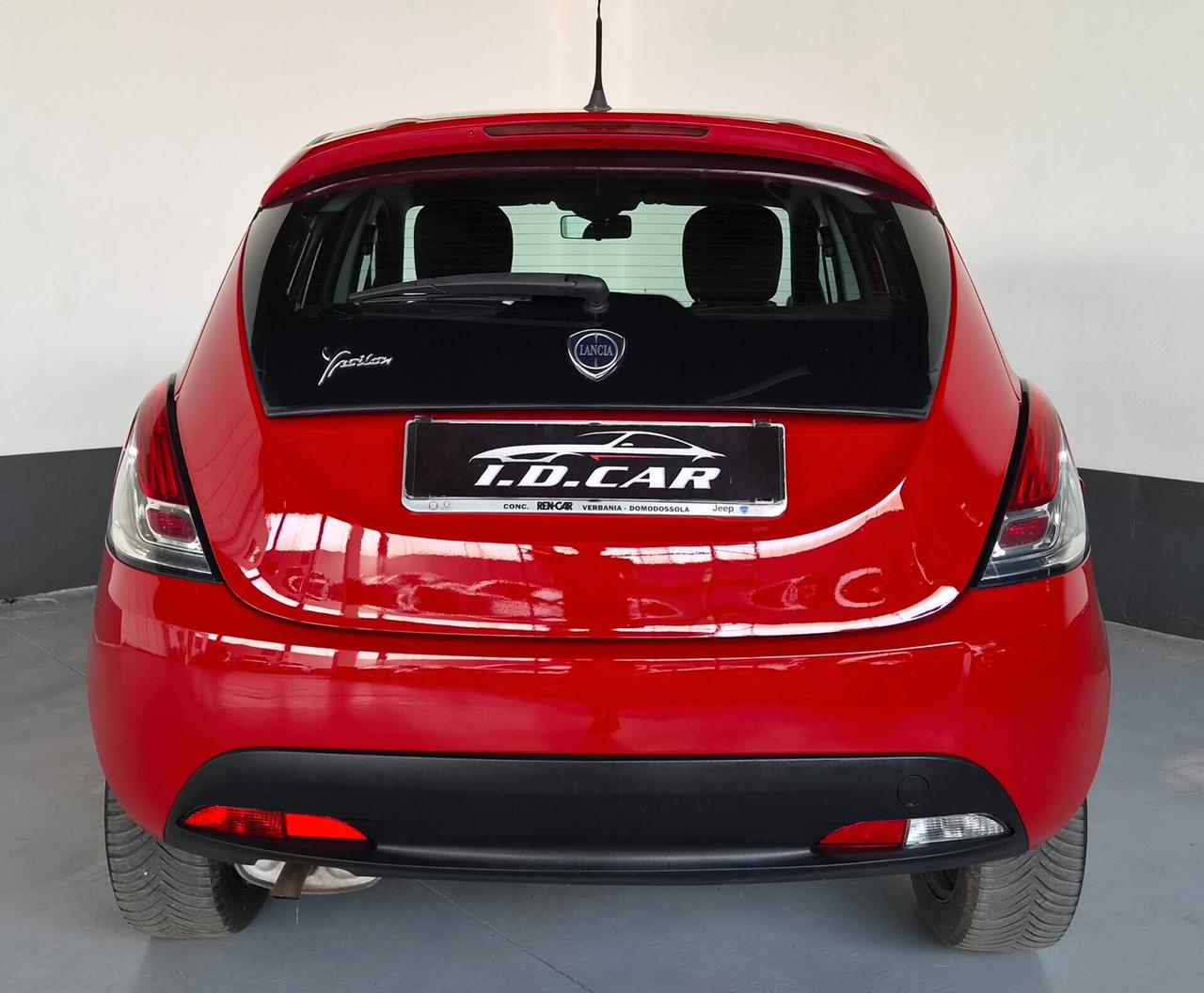 Ypsilon 1.2 69 CV 5 porte Elefantino Blu (NEOPATENTATI)