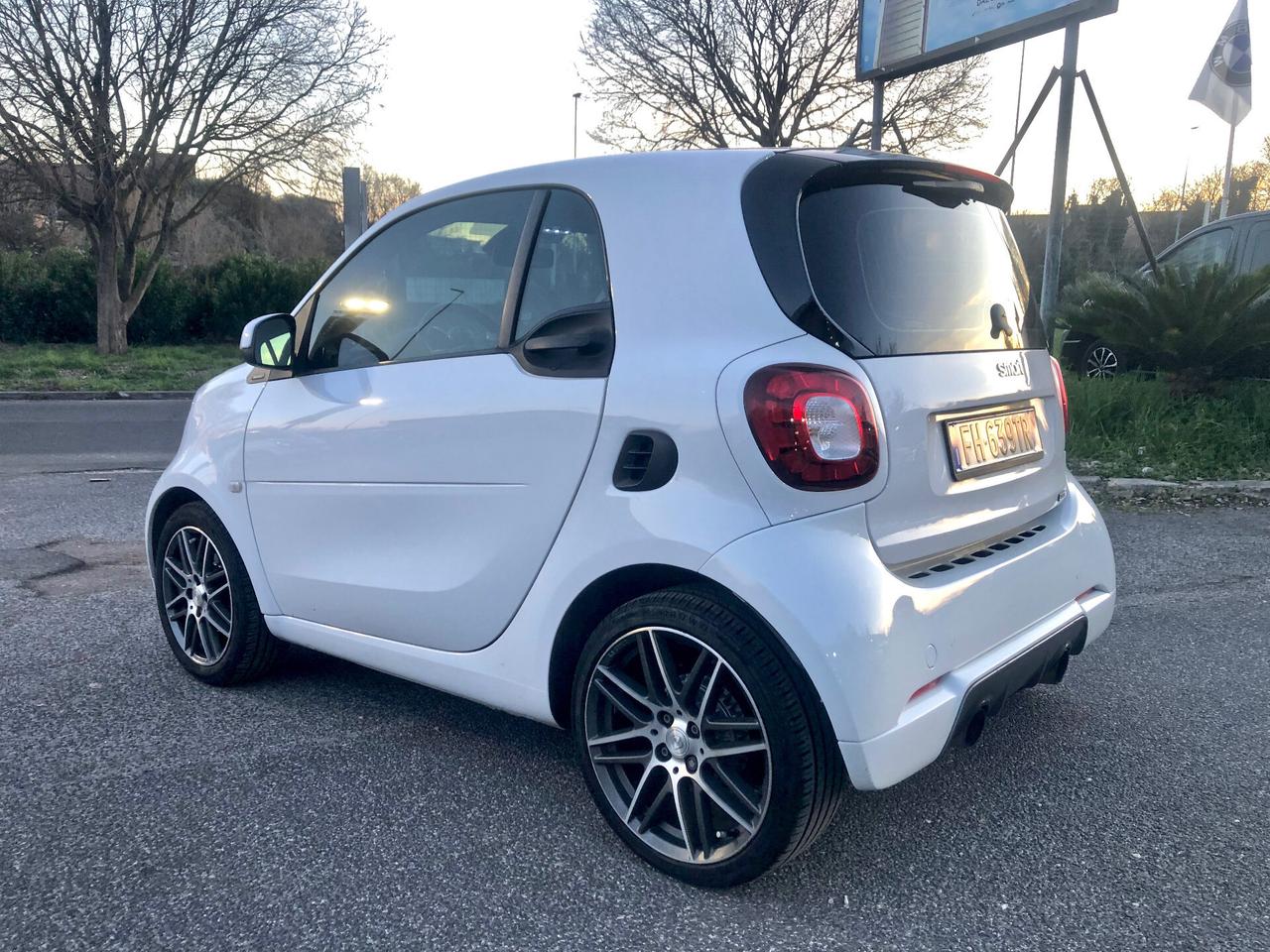 Smart ForTwo BRABUS 0.9 Turbo twinamic Xclusive White Edition Permute Garanzia Mercedes Permute e Rate