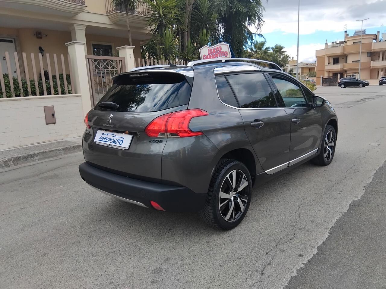 Peugeot 2008 1.6 Blue-HDi 120cv Allure