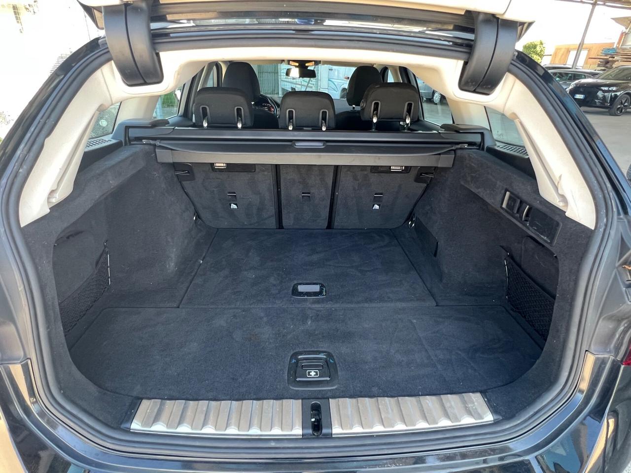 Bmw 318d 48V Touring Business Advantage