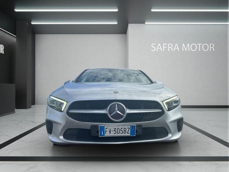 Mercedes-Benz Classe A A 180 d Sport auto
