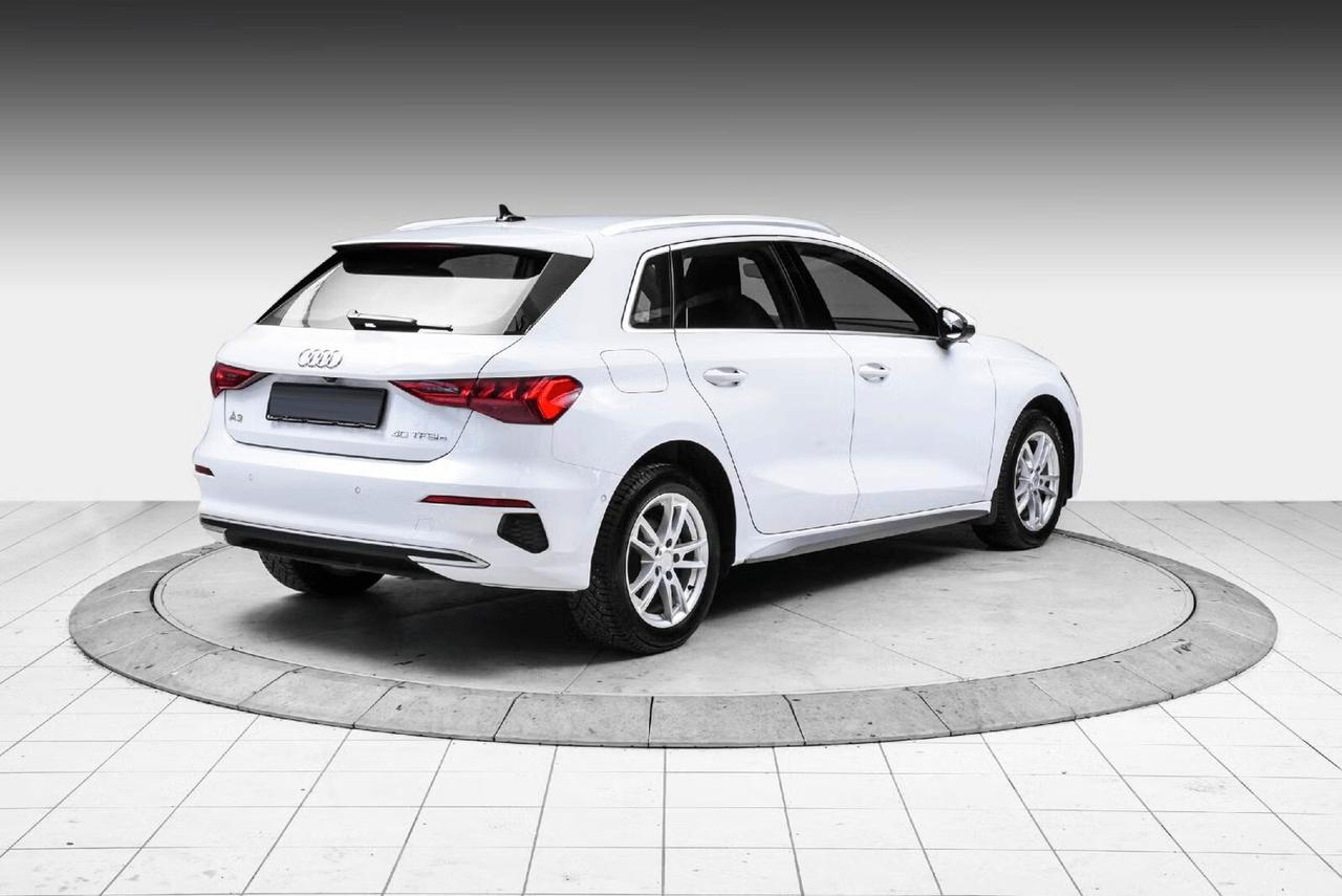 Audi A3 Sportback 40 TFSIe Advanced Business