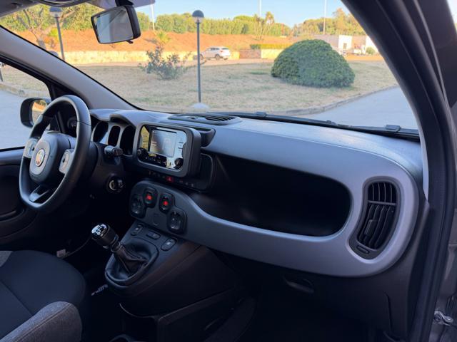 FIAT Panda 1.0 HYBRID CITY LIFE+CLIMATRONIC+SCHERMO+5POSTI