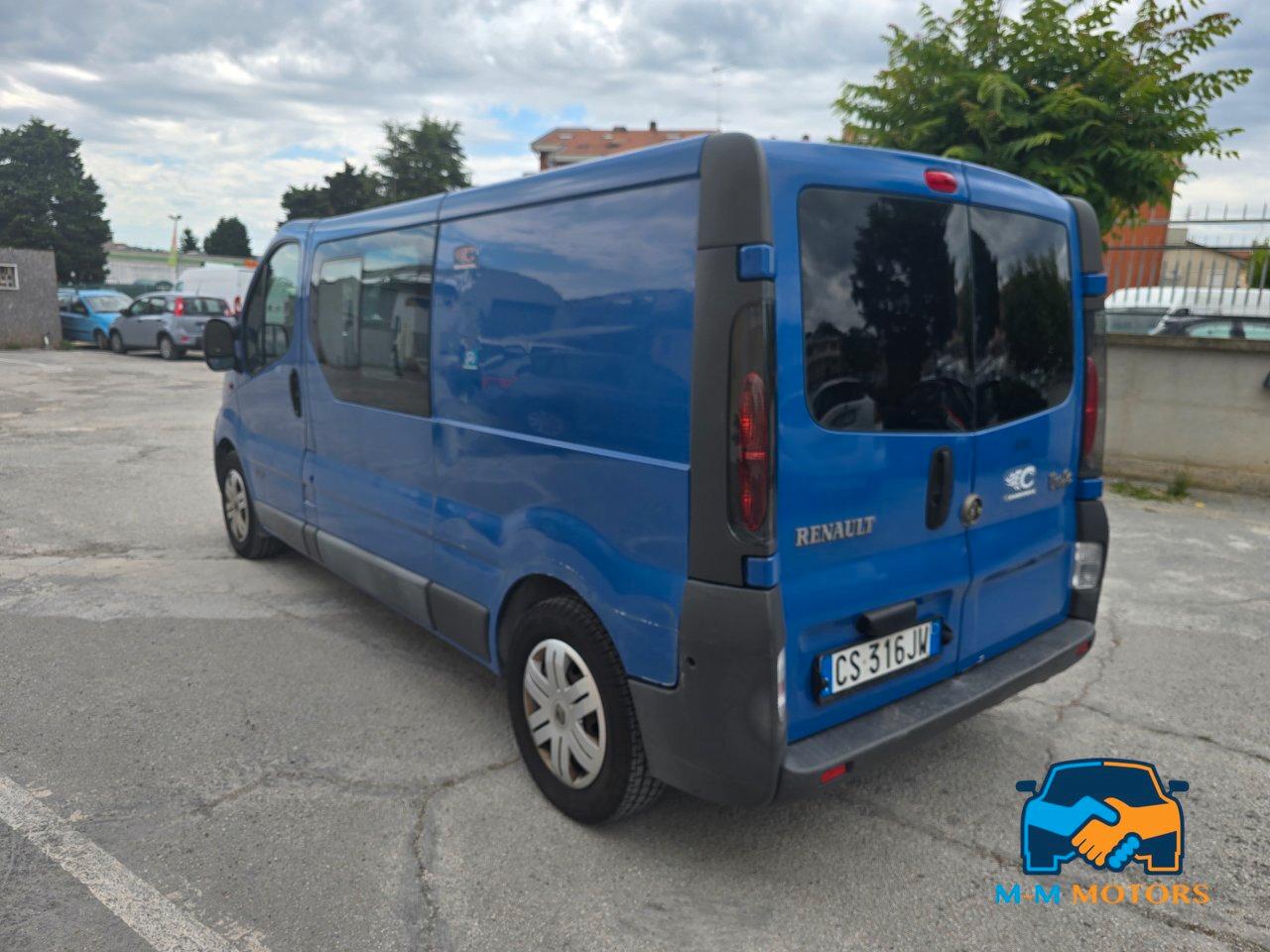 RENAULT Trafic T29 2.5 dci 16v 140cv L2H1 N1 6p.ti