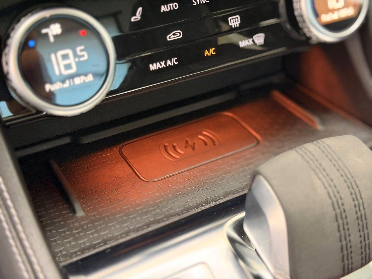 Jaguar F-Pace 2.0d i4 mhev R-Dynamic SE awd 204cv auto