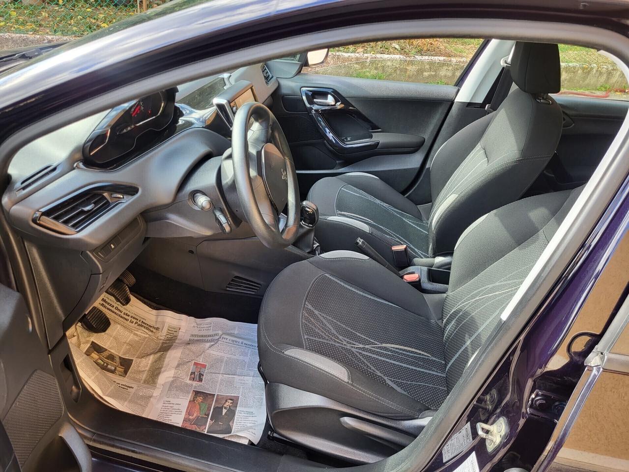 PEUGEOT 208 1,4 HDI-UNICA PROPRIETAR-4 REVISIONI