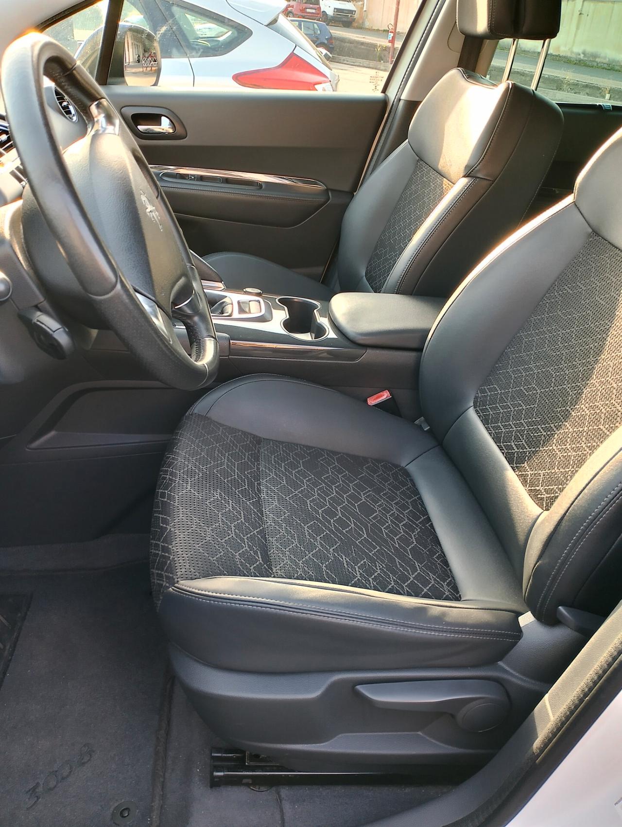 Peugeot 3008 BlueHDi 120 Allure