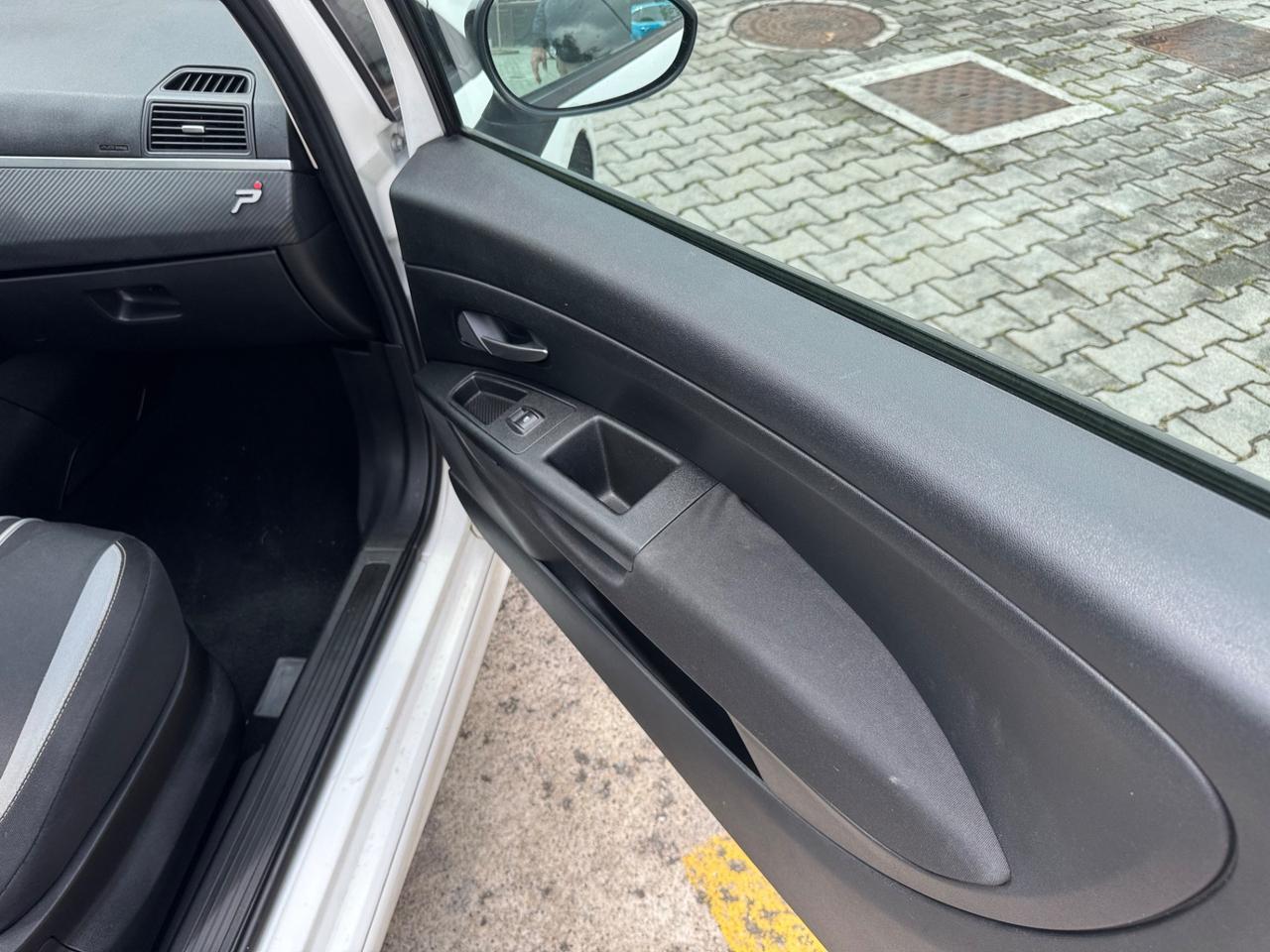 Fiat Grande Punto 1.4 3 porte Sport neopatentato