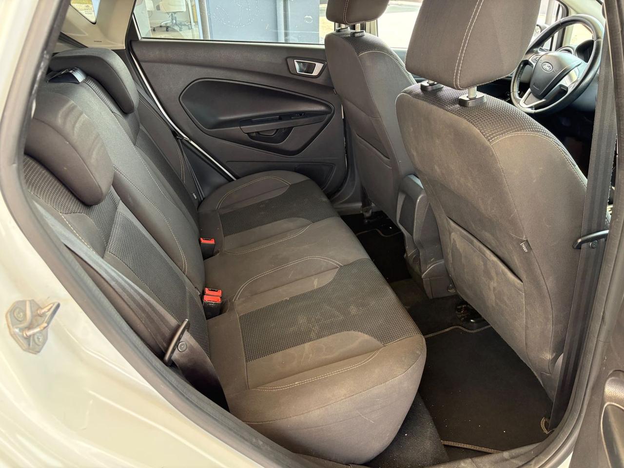 Ford Fiesta Titanium 1.5 TDCi AUTOCARRO DIS #10331