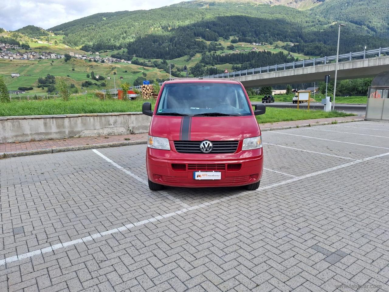 T5 Transporter 2.5 TDI 130CV 8 POSTI GANCIO TRAINO