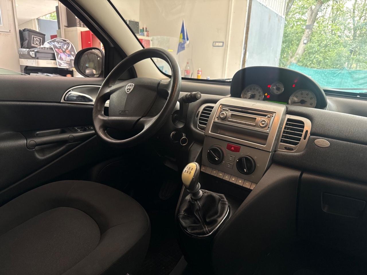 Lancia Ypsilon 1.2 benzina 93.000KM