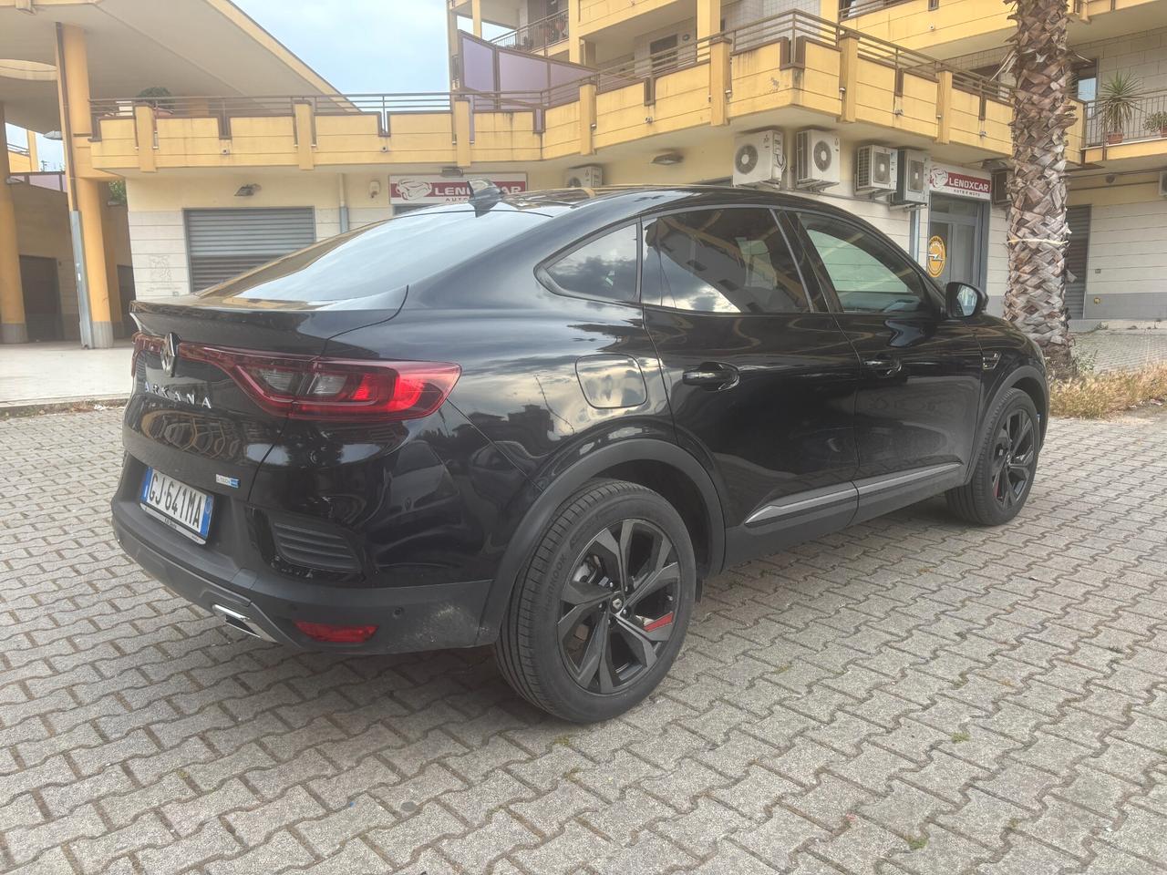 Renault Arkana Hybrid E-Tech 145 CV R.S. Line