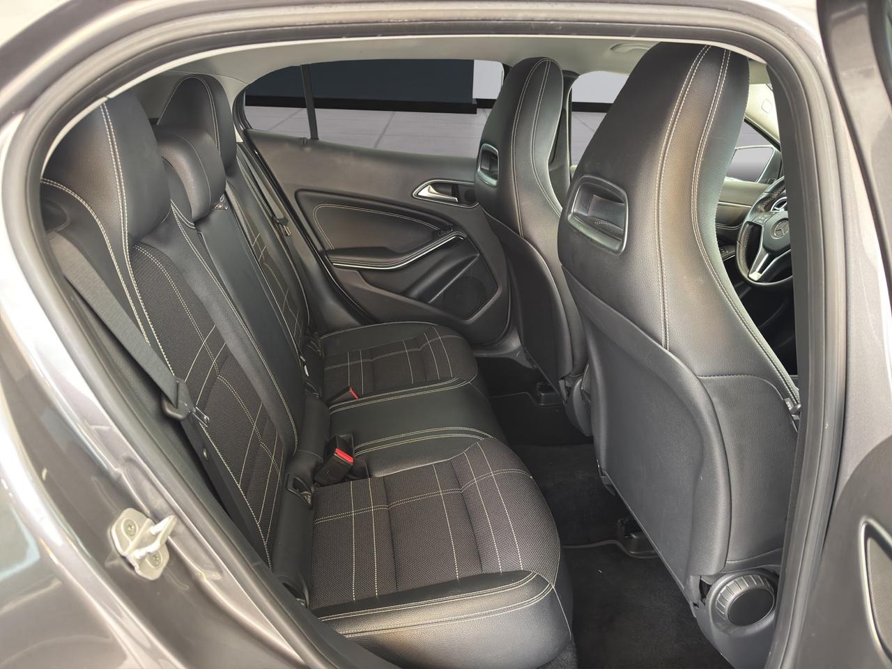 MERCEDES-BENZ GLA 200 CDI AUT. SPORT - MY15