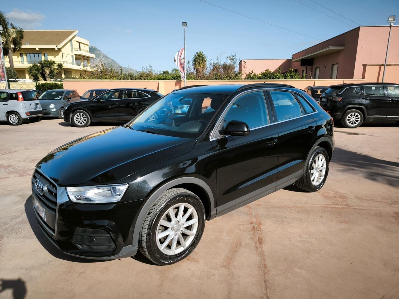 Audi Q3 2.0 TDI 150 CV S tronic Business