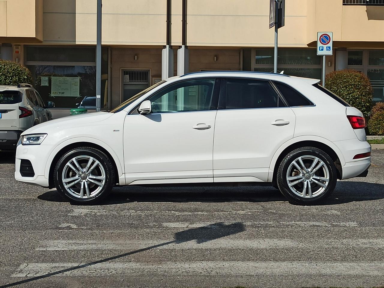 Audi Q3 2.0 TFSI 180 CV quattro S tronic Sport