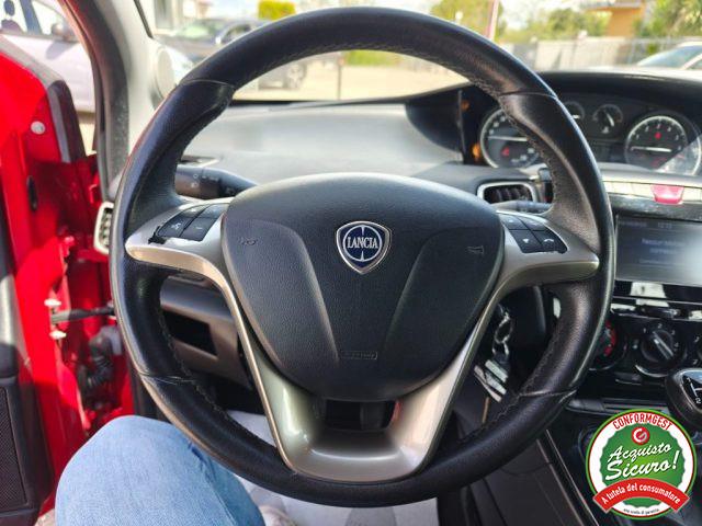 LANCIA Ypsilon 1.2 69 CV 5 porte Gold
