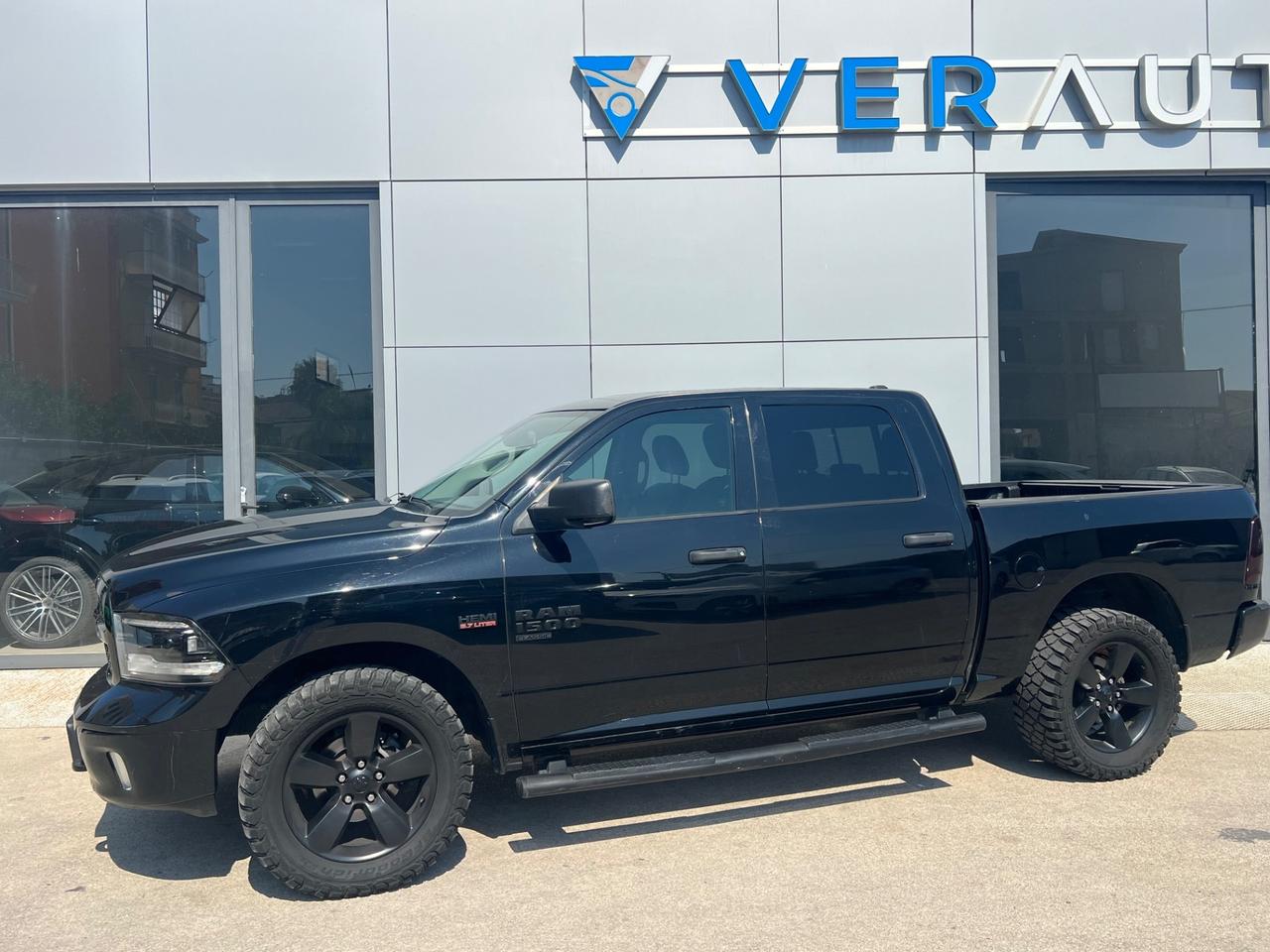 Dodge RAM 1500 V8 Diamond possibilità noleggio no scoring