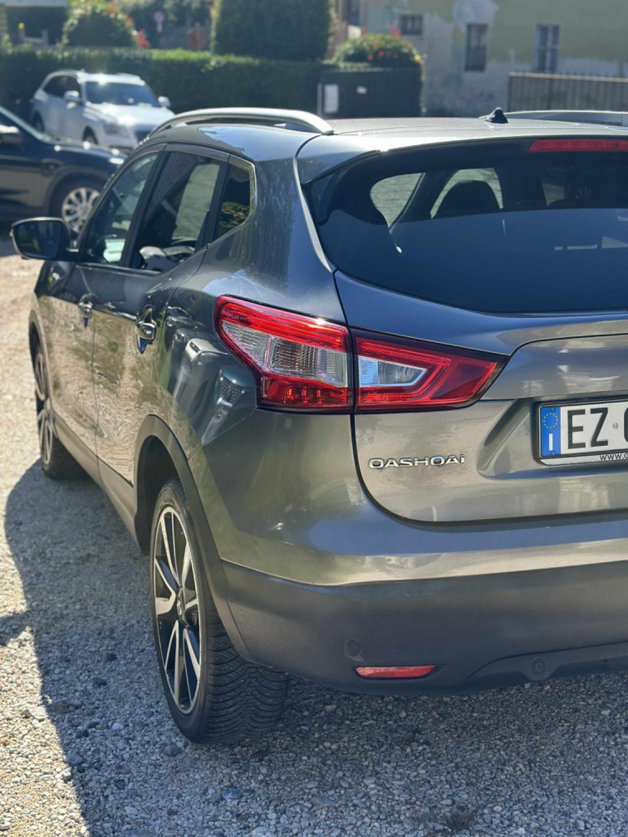 Nissan QASHQAI 1.6 dCi TEKNA TETTO FULLOPT 360CAM