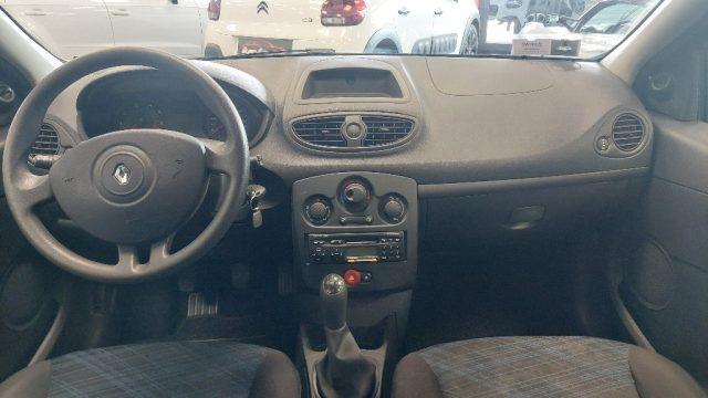 RENAULT Clio 1.2 16V 5 porte 4U Pack