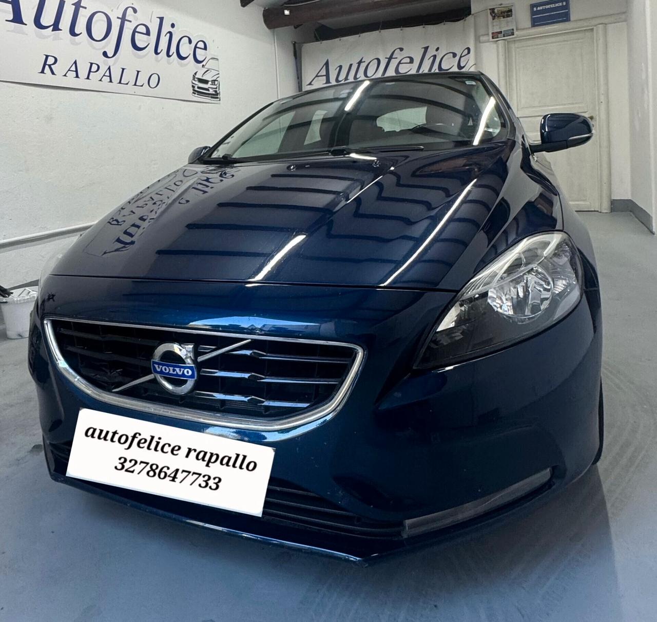 Volvo V40 D2 1.6 Summum